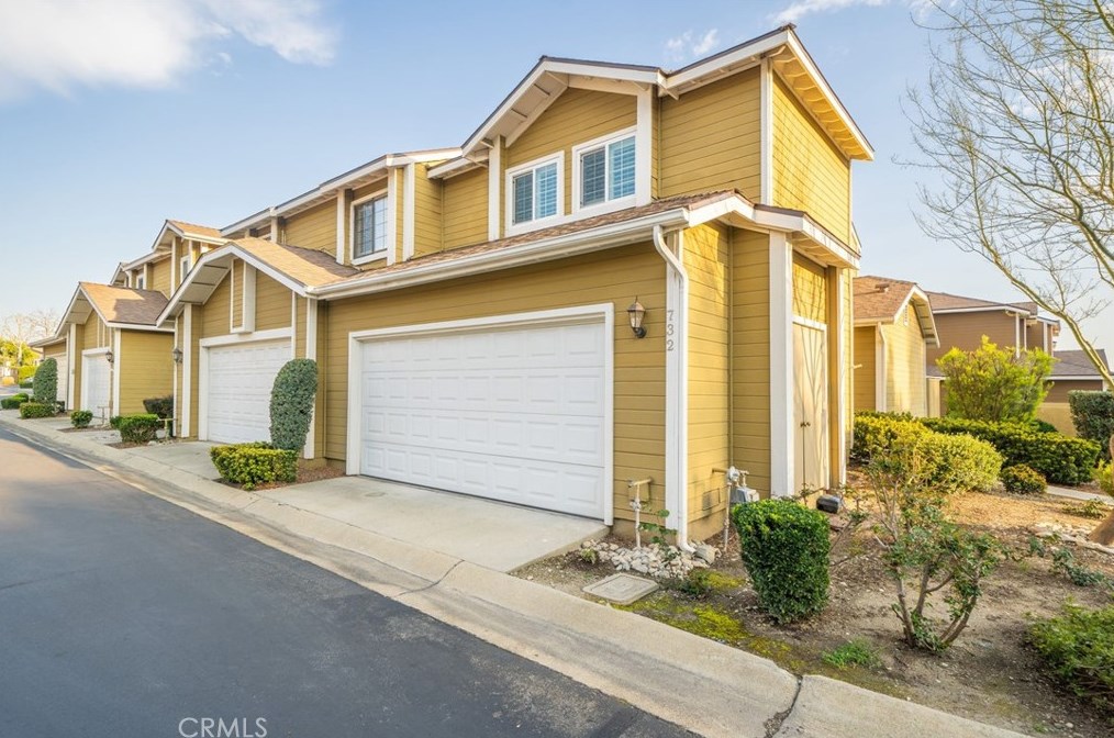 732 Lander Cir, Claremont, CA 91711-6217