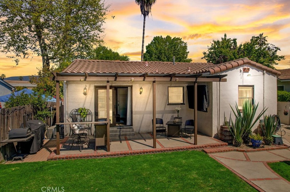 256 Mckinley Ave, Pomona, CA 91768-1817