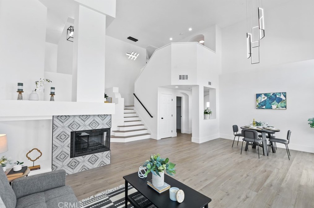 7889 Noelke Ct, Fontana, CA 92336