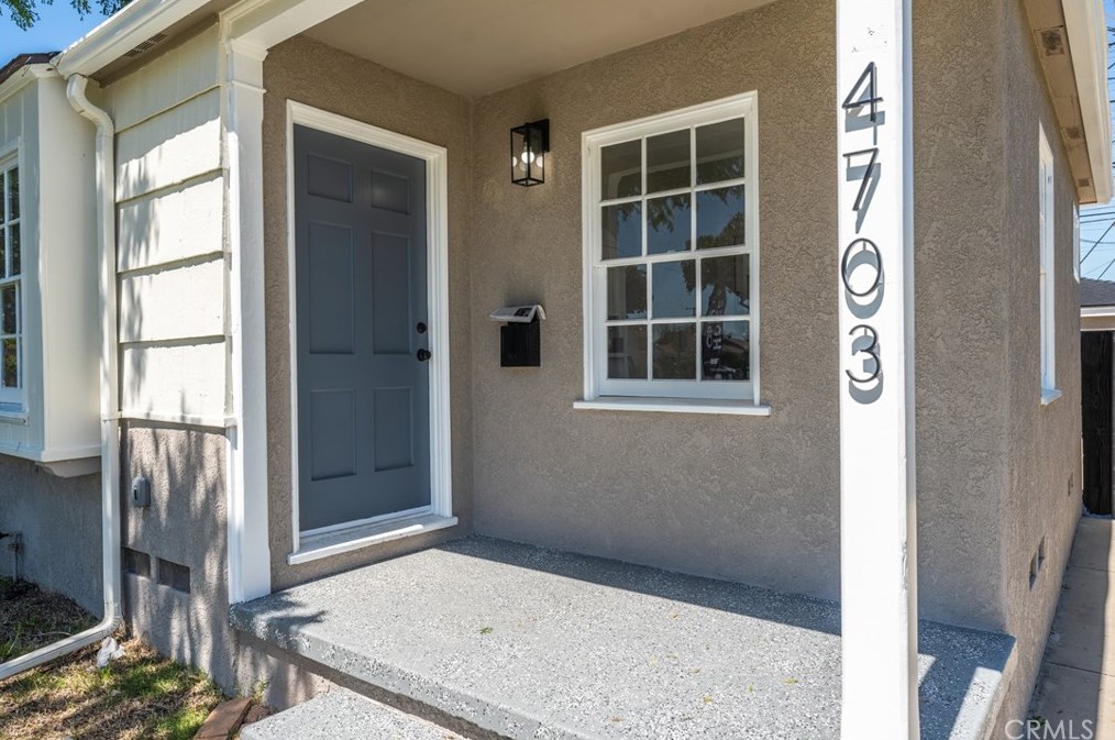 4703 Ashworth St, Lakewood CA  90712-1219 exterior