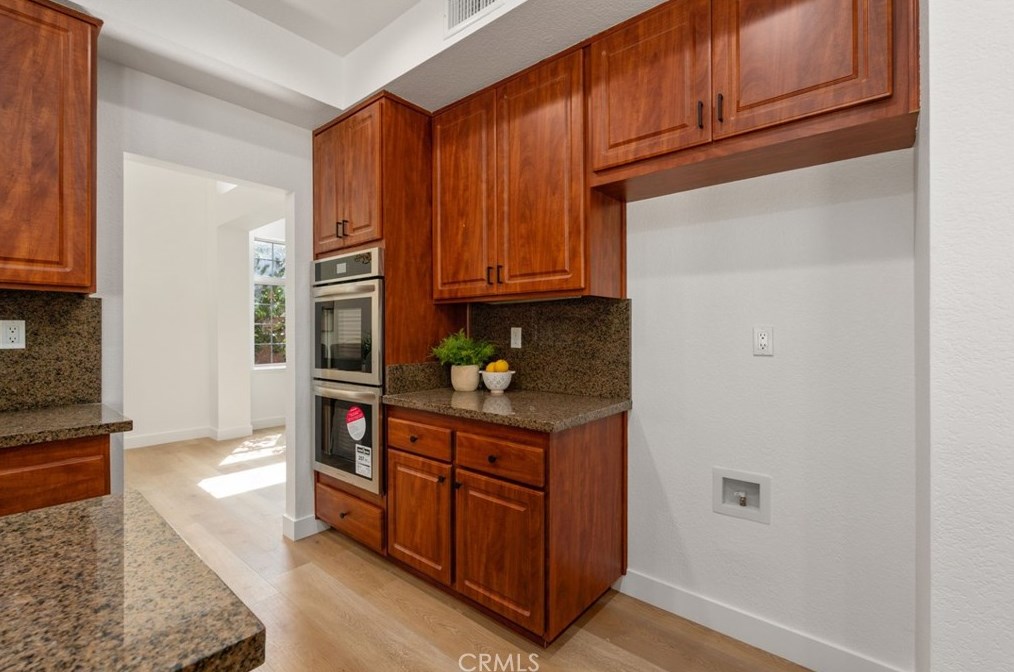 16351 Murphy Rd, La Mirada CA  90638-6215 exterior