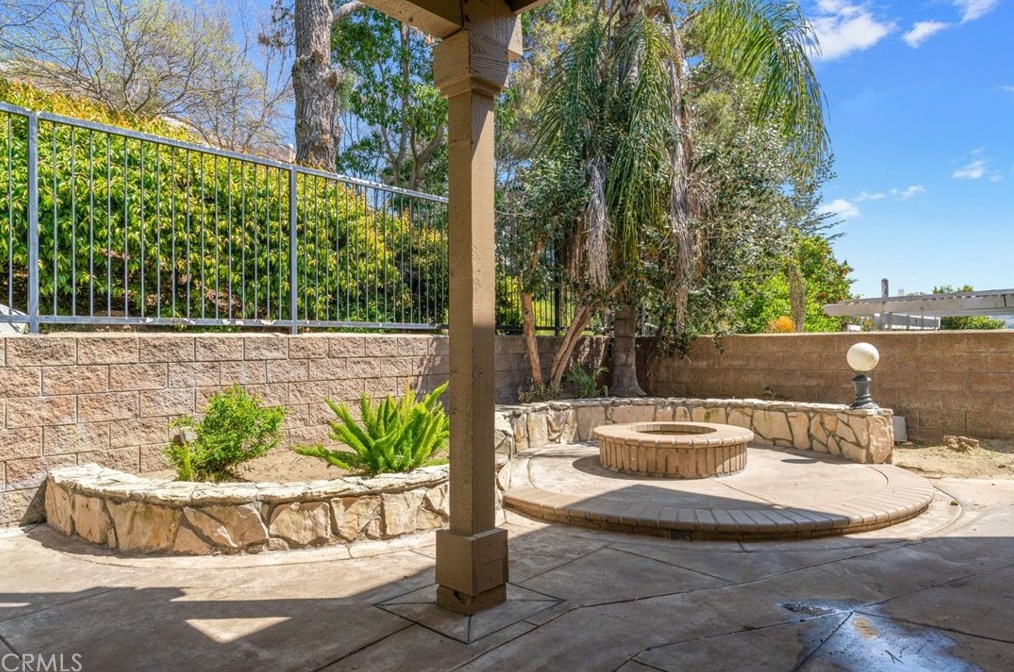 16351 Murphy Rd, La Mirada CA  90638-6215 exterior