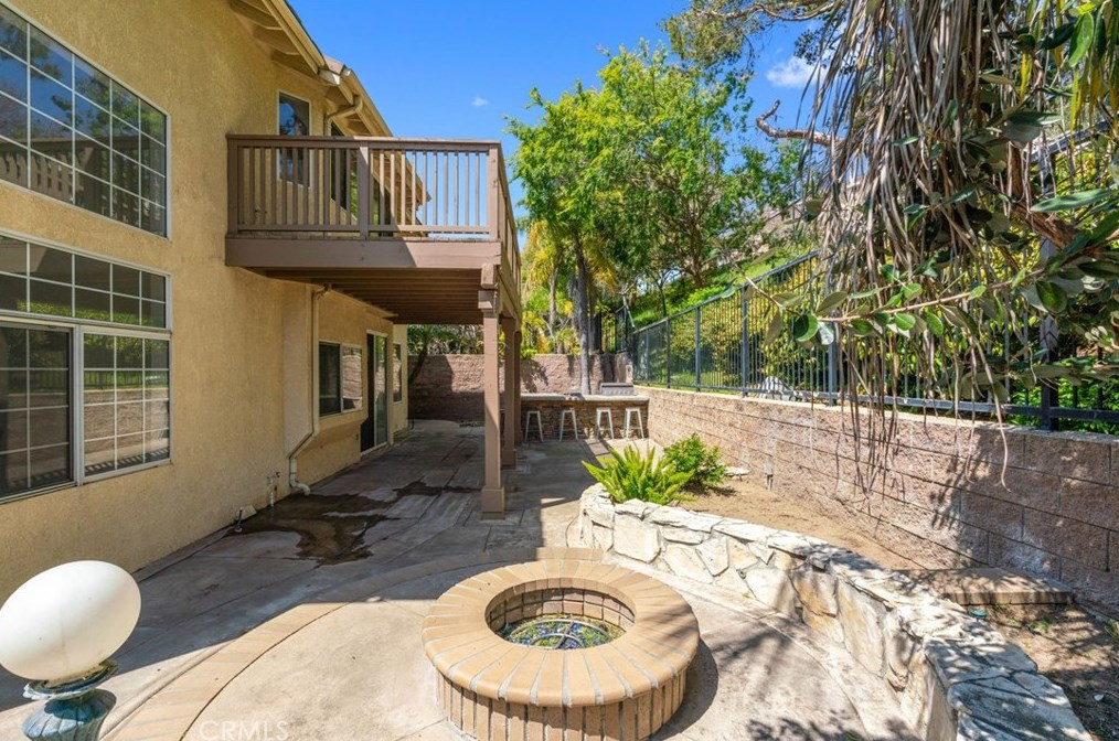 16351 Murphy Rd, La Mirada CA  90638-6215 exterior