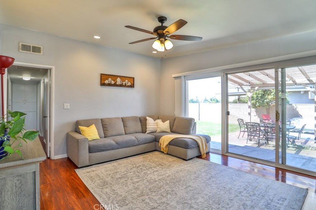 556 E Tudor St, Covina, CA 91722