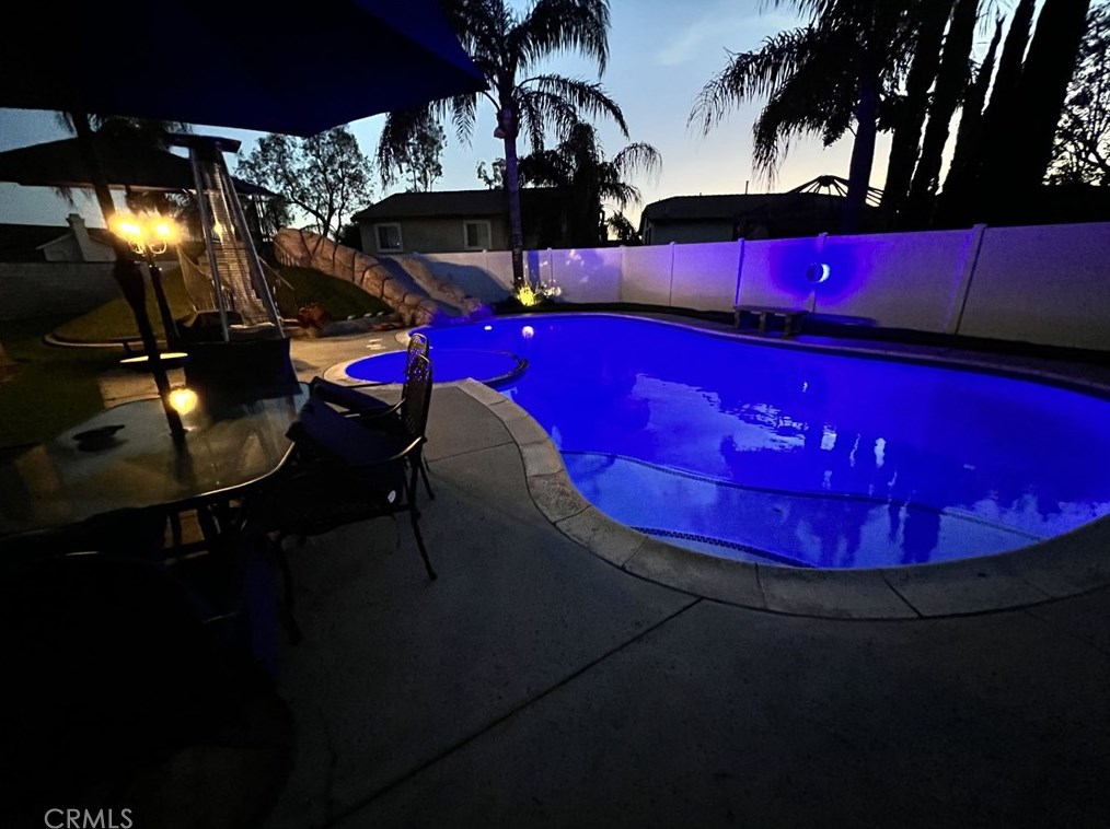 14395 Quail Ct, Fontana CA  92336-3625 exterior