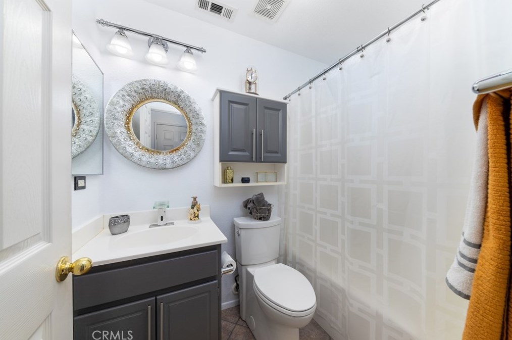 14395 Quail Ct, Fontana CA  92336-3625 exterior