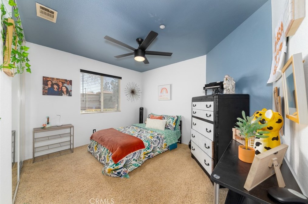 14395 Quail Ct, Fontana CA  92336-3625 exterior