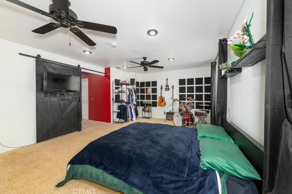 14395 Quail Ct, Fontana CA  92336-3625 exterior