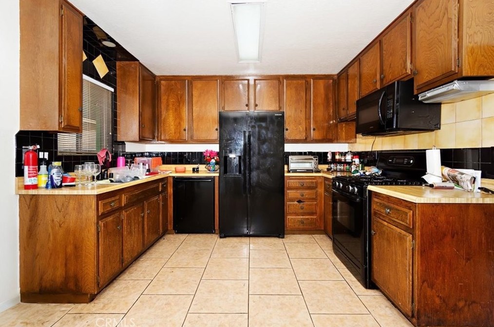17629 1/2 Virginia Ave, Bellflower, CA 90706