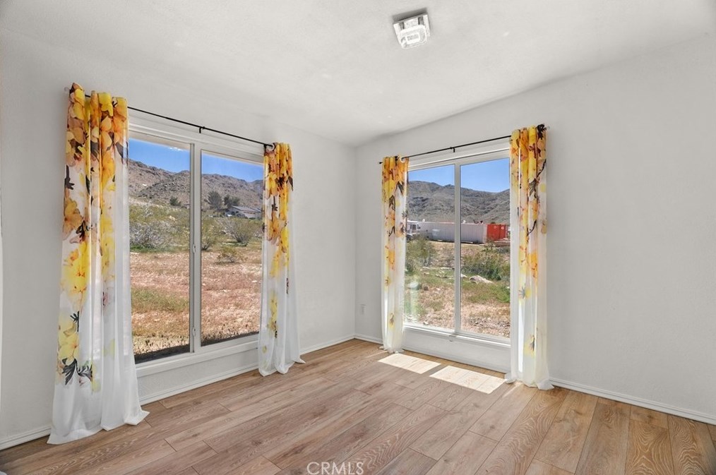 15223 Byron Dr, Apple Valley CA  92307-3898 exterior