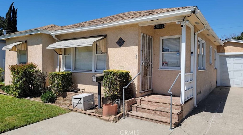 799 7th St, Upland, CA 91786-6822