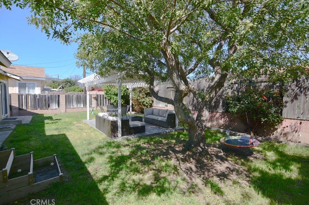 2948 Eton Pl, Pomona CA  91767-1735 exterior