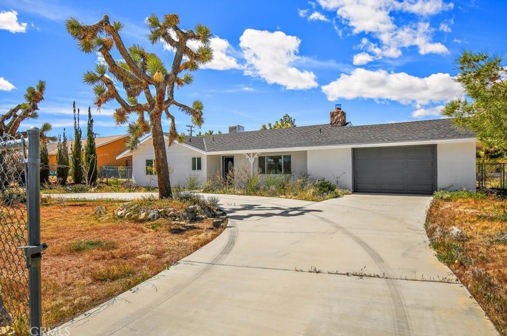 6854 Avalon Ave, Yucca Valley, CA 92284