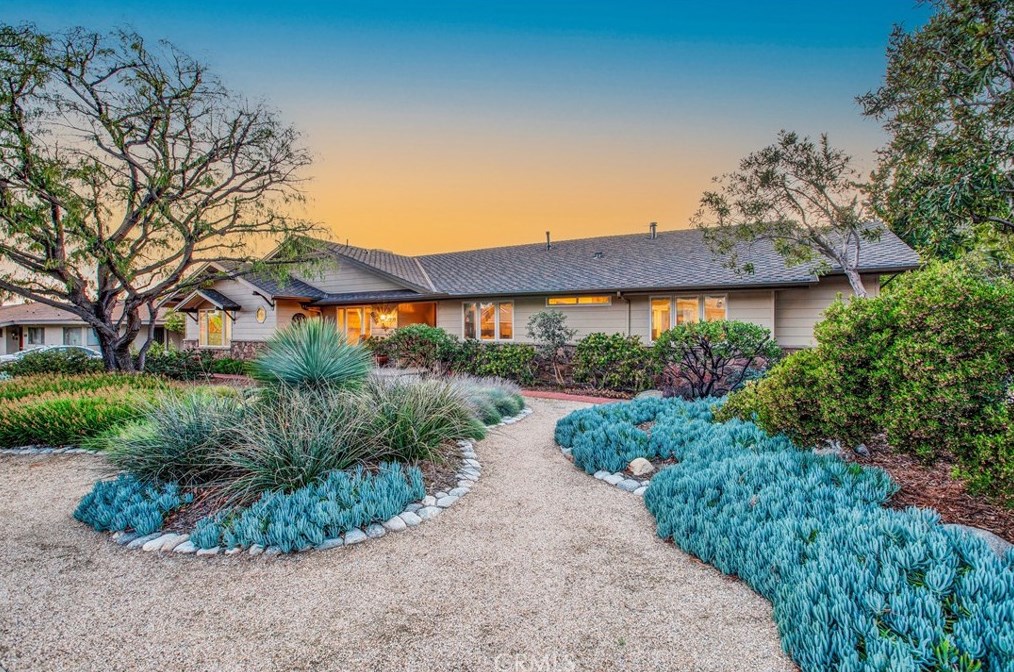 1493 Lafayette Rd, Claremont, CA 91711-3412