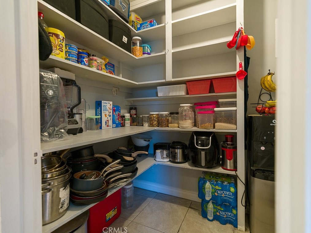 16781 Tracy St, Victorville CA  92395-3807 exterior