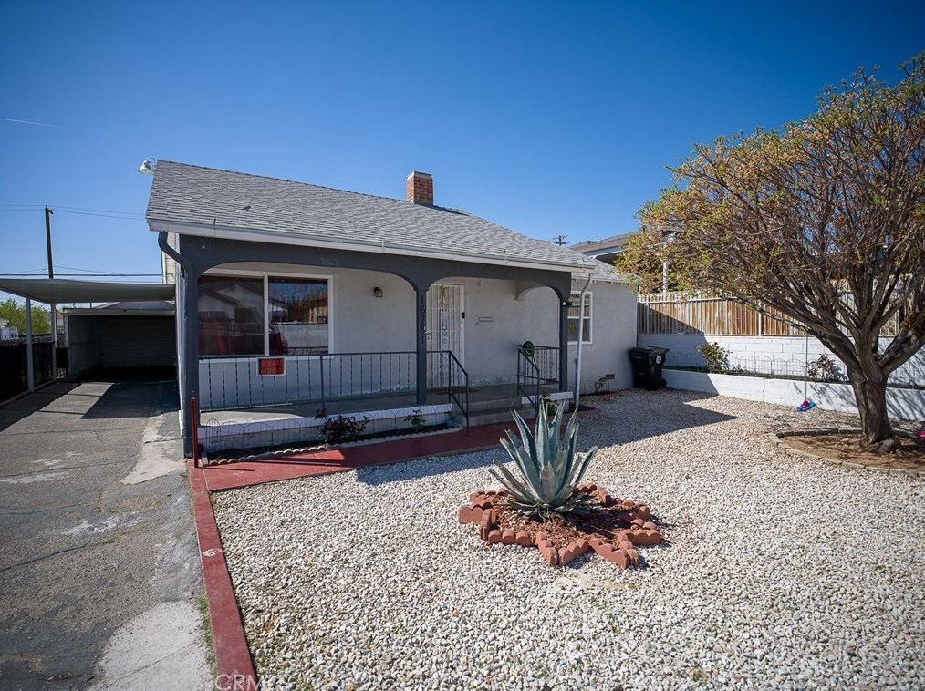 16781 Tracy St, Victorville CA  92395-3807 exterior