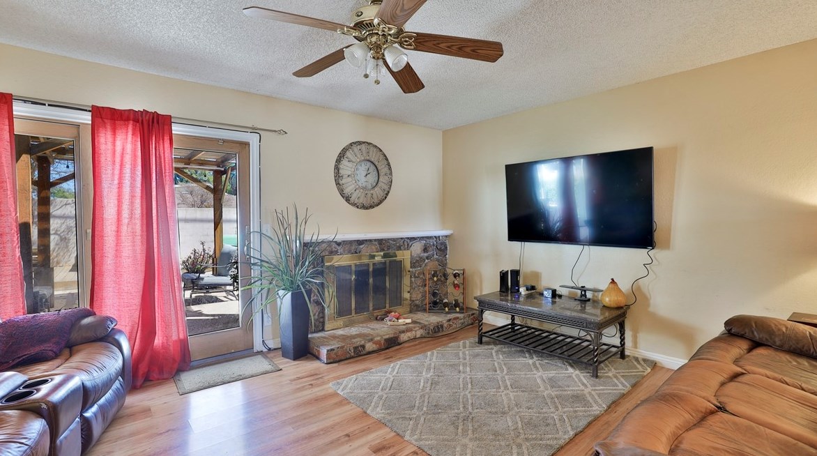 1642 Maywood Ave, Upland, CA 91784
