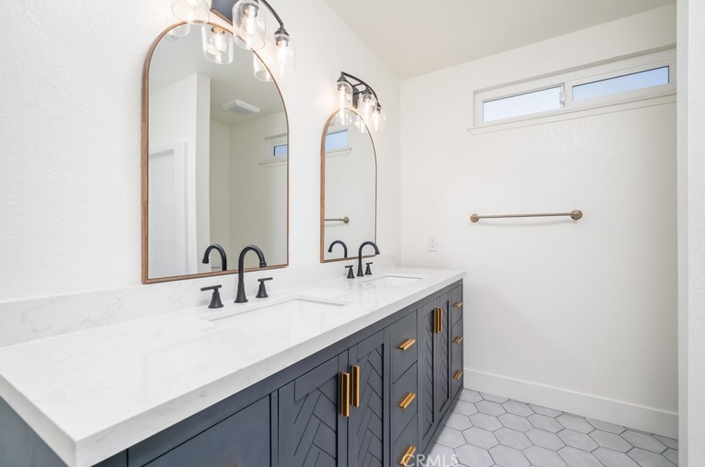 13789 Lakota Rd, Apple Valley CA  92307-5805 exterior