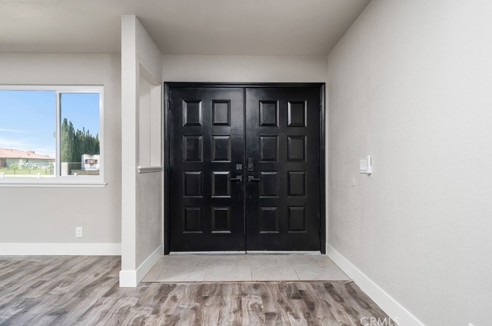 13789 Lakota Rd, Apple Valley CA  92307-5805 exterior