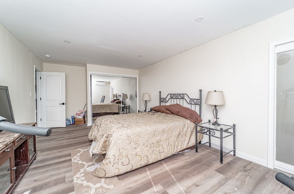 1807 Seigneur Ave, Los Angeles CA  90032-4024 exterior