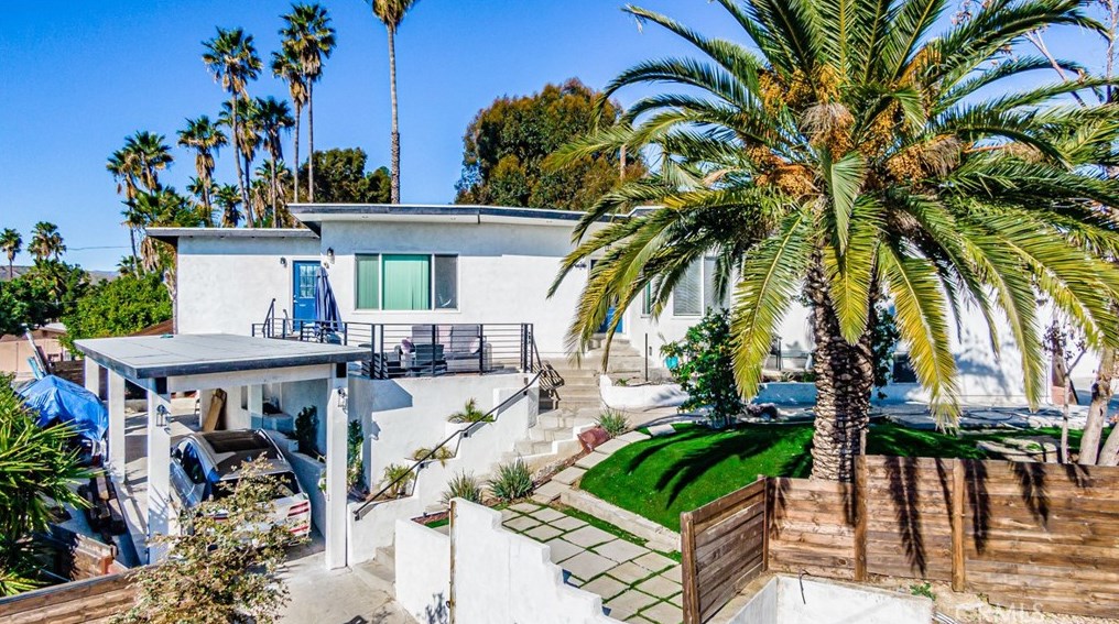 1807 Seigneur Ave, Los Angeles CA  90032-4024 exterior