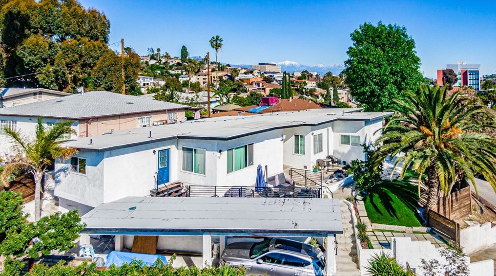 1807 Seigneur Ave, Los Angeles CA  90032-4024 exterior