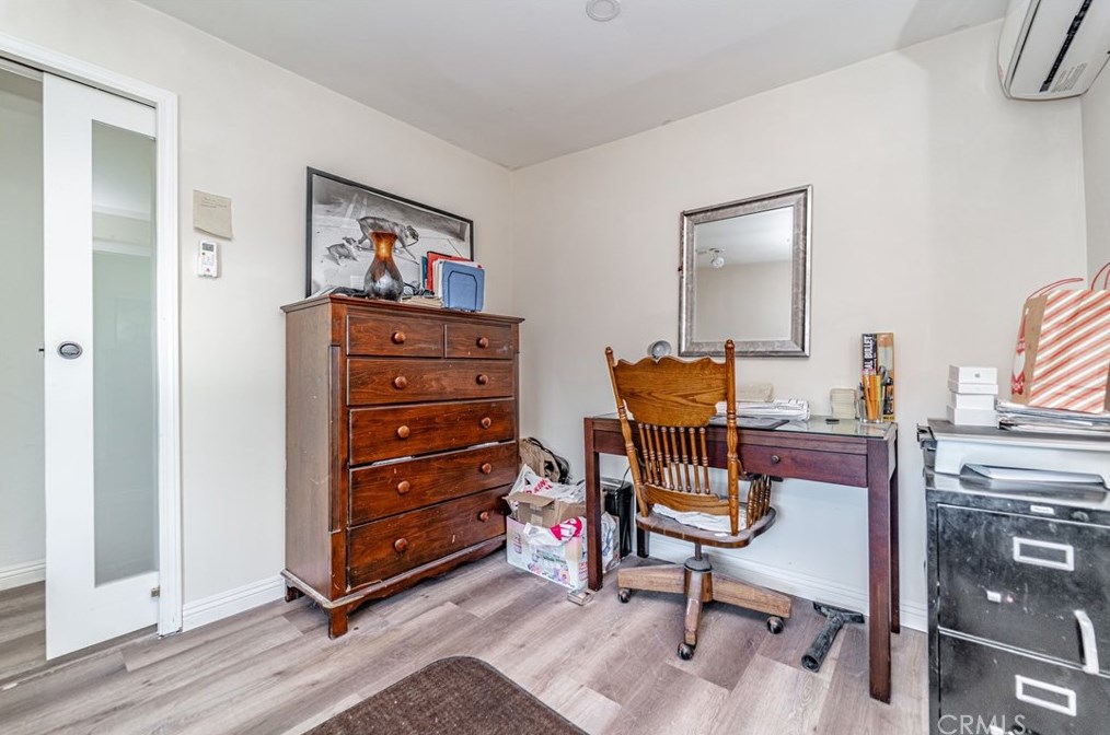 1807 Seigneur Ave, Los Angeles CA  90032-4024 exterior