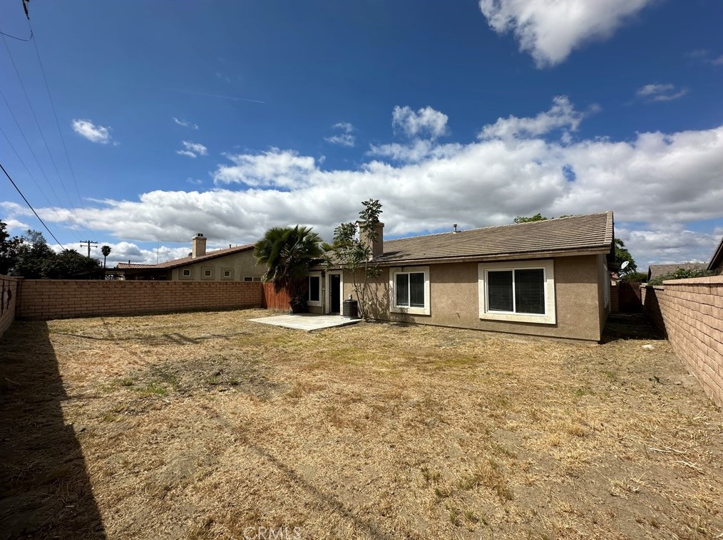 810 Aria Rd, Hemet CA  92543-4372 exterior