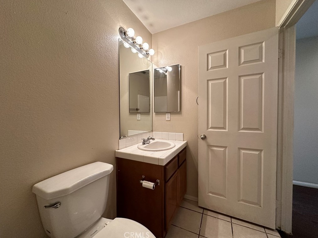 810 Aria Rd, Hemet CA  92543-4372 exterior