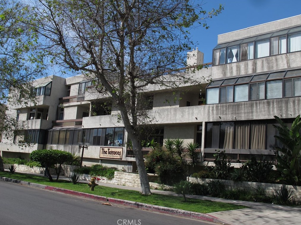 729 S Hobart Blvd #42, Los Angeles, CA 90005