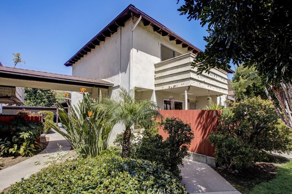 241 S Ave 57 #212, Los Angeles, CA 90042