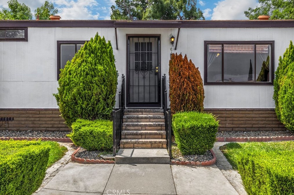 10440 Wrangler Way, Corona, CA 92883