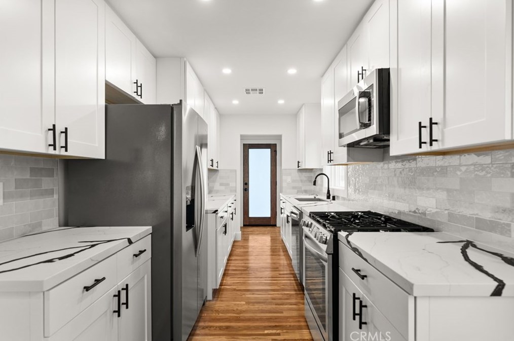 720 Amstutz Ave, Anaheim CA  exterior