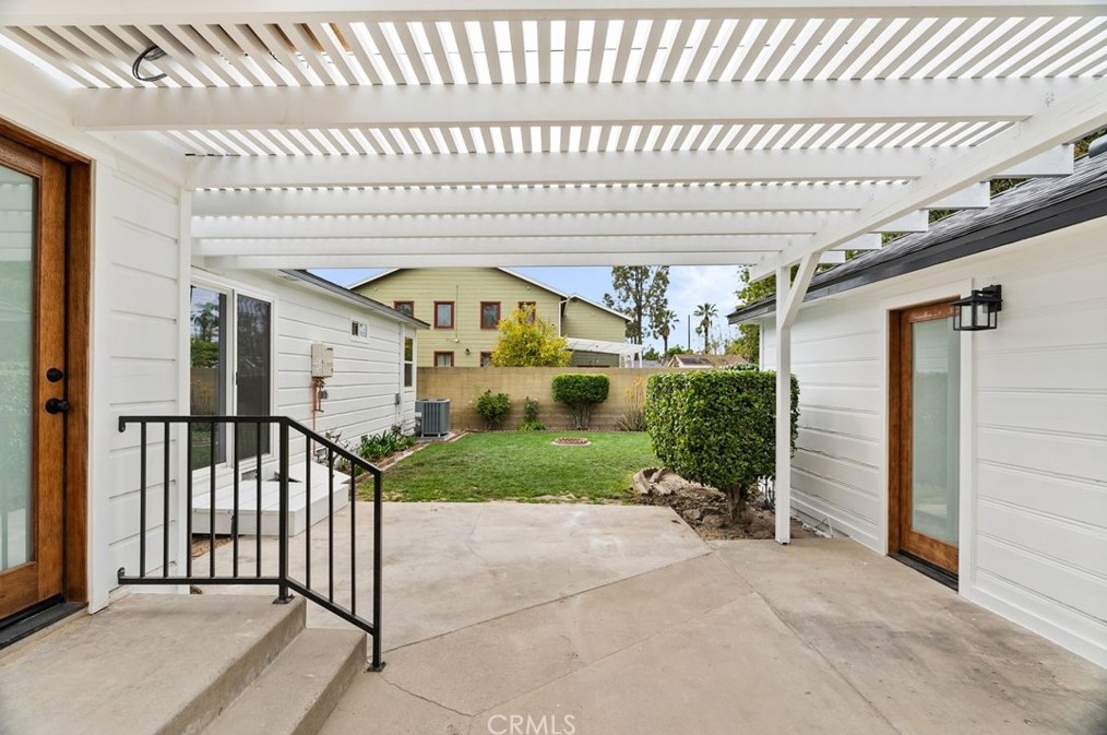 720 Amstutz Ave, Anaheim CA  exterior