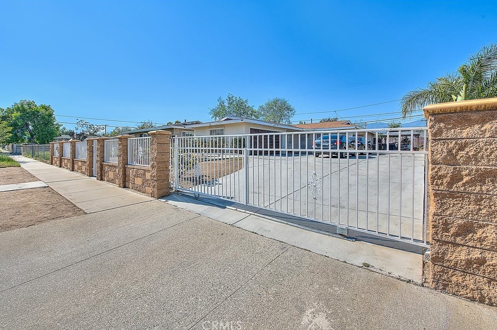 1780 30th St, San Bernardino CA  92407-6611 exterior