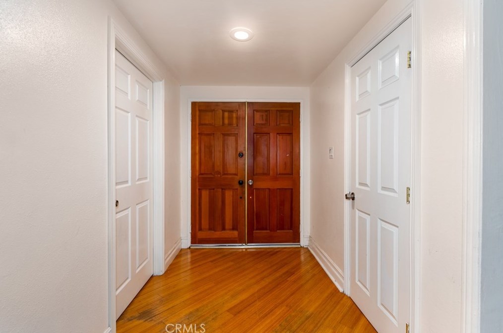1033 Fremontia Ave, Rialto, CA 92376-4311