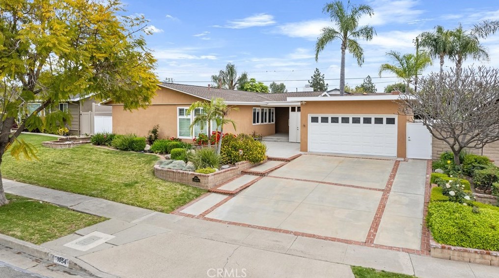 1054 El Dorado Dr, Fullerton, CA 92835