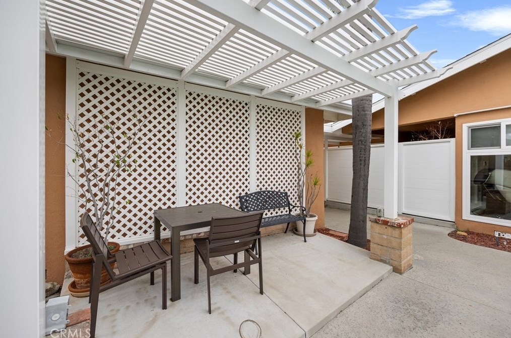 1054 El Dorado Dr, Fullerton CA  92835-3724 exterior