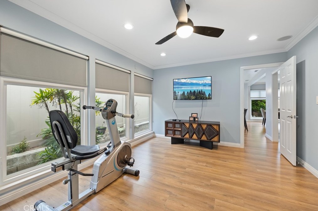 1054 El Dorado Dr, Fullerton CA  92835-3724 exterior