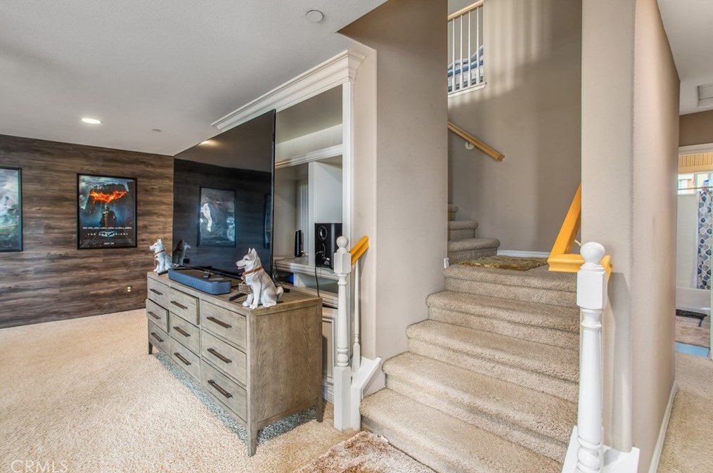 15562 Sicily Ln, Fontana CA  92336-4622 exterior