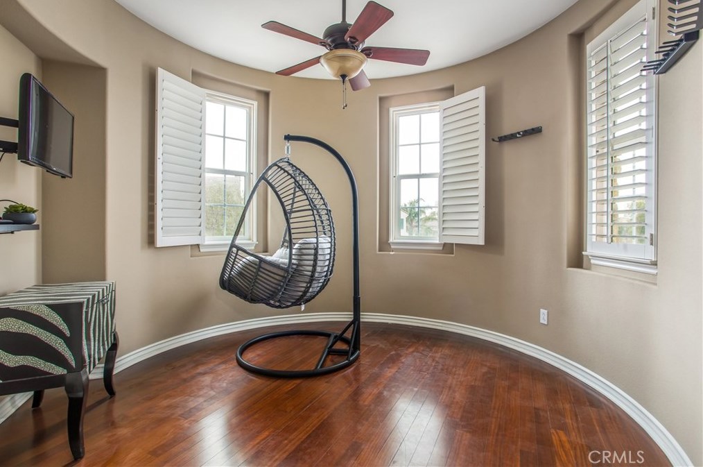 15562 Sicily Ln, Fontana CA  92336-4622 exterior