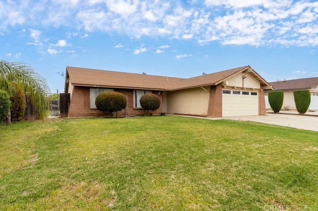 12719 Foreman Ave, Moreno Valley, CA 92553-4111