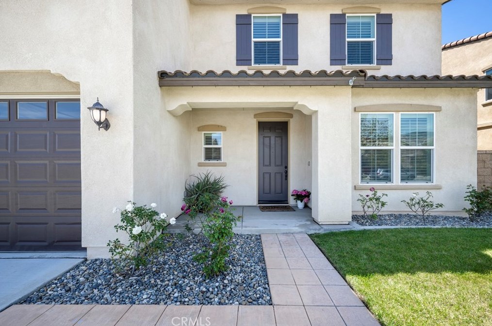 16981 Schneider St, Fontana, CA 92336