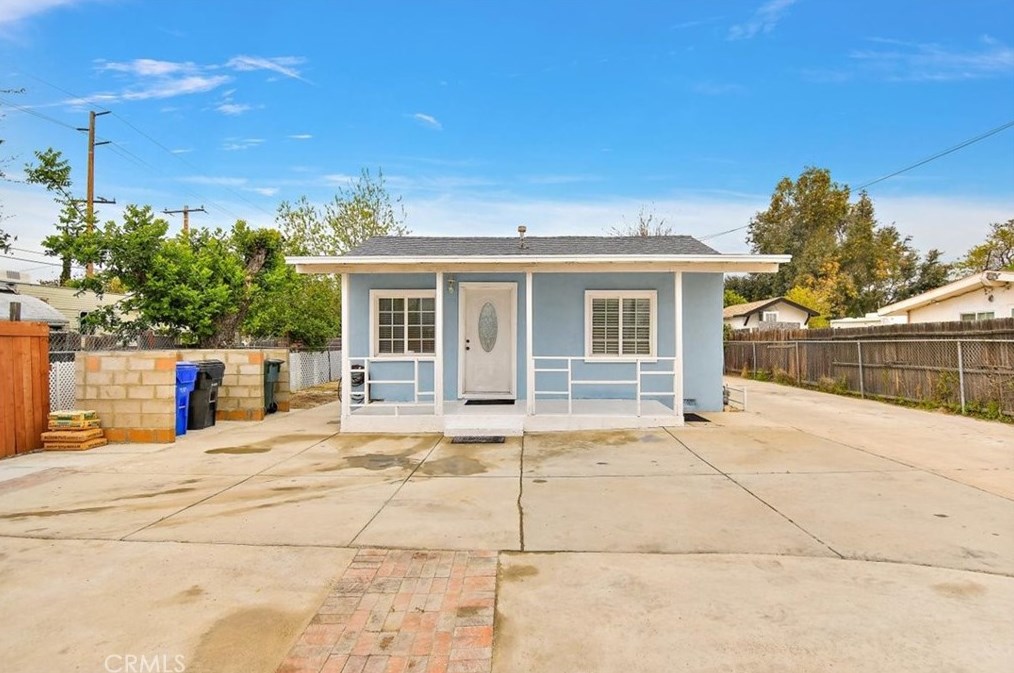 1112 E Benedict Rd, San Bernardino, CA 92408