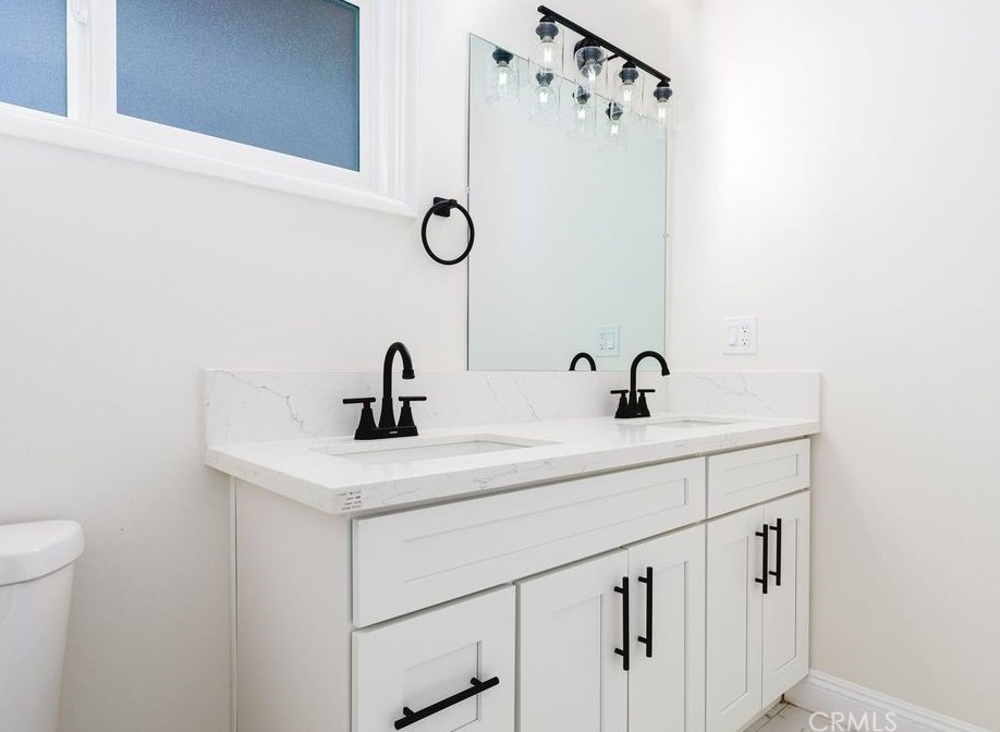 5202 Coralite St, Long Beach CA  90808-3410 exterior