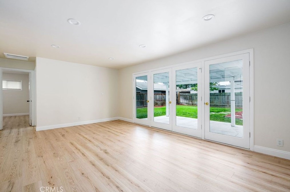 5202 Coralite St, Long Beach CA  90808-3410 exterior