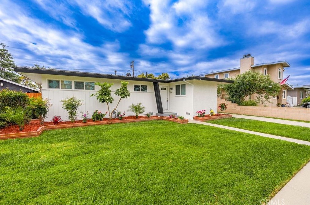 5202 Coralite St, Long Beach CA  90808-3410 exterior
