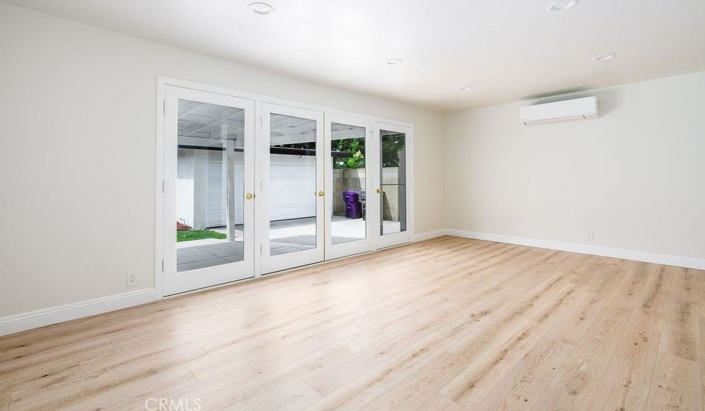 5202 Coralite St, Long Beach CA  90808-3410 exterior