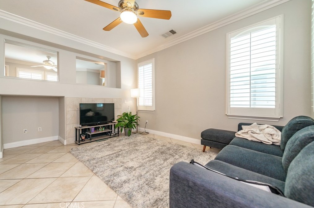 1876 Redfield Rd, Riverside, CA 92507-7818