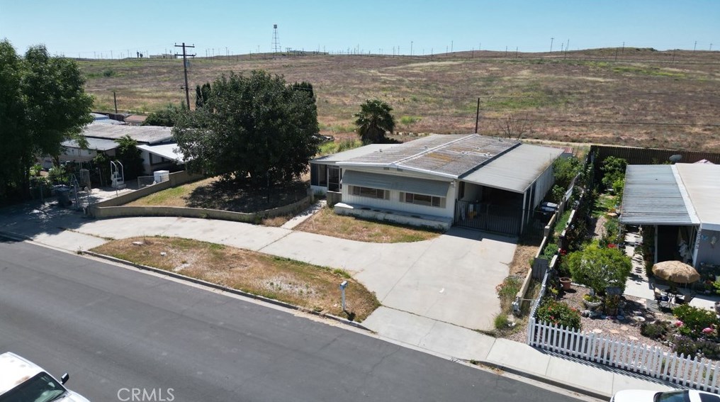 20311 Camino Del Sol, Riverside CA  92508-6097 exterior